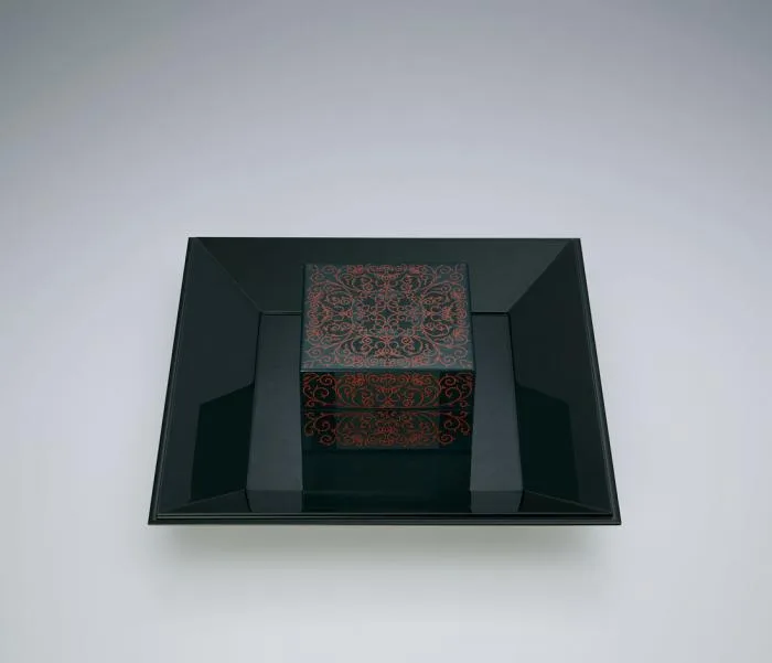 沈黒象嵌箱「歓」 附方盆